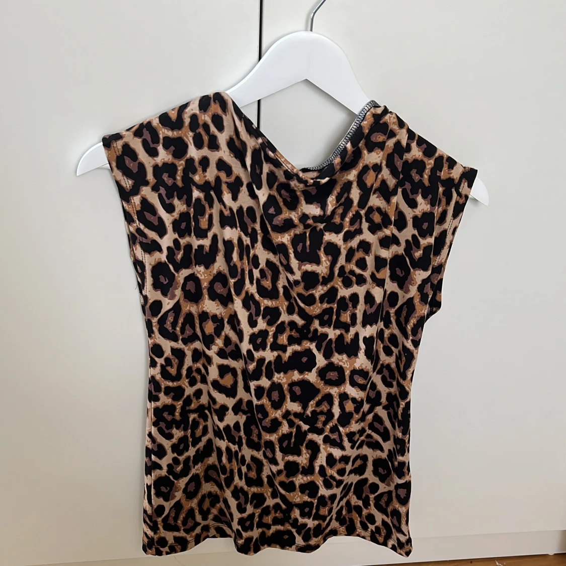 Tröja leopard mönster 