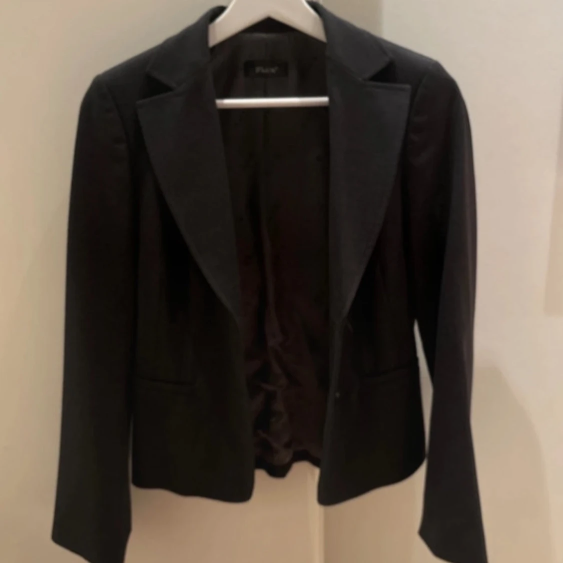 Mörk grå blaser från your face - 2