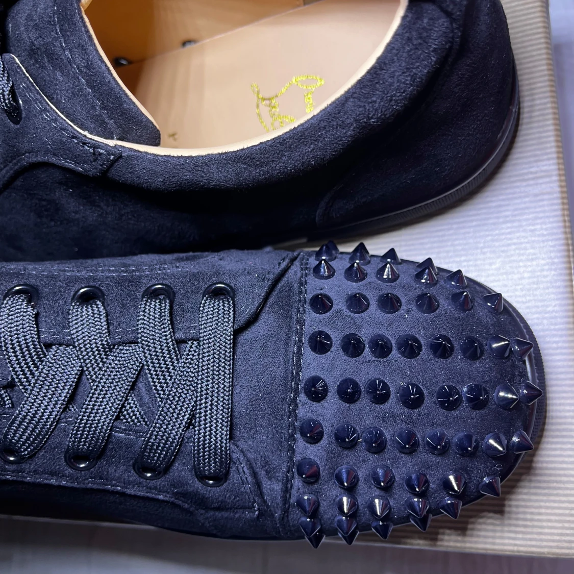 Svarta Christian Louboutin  - 2