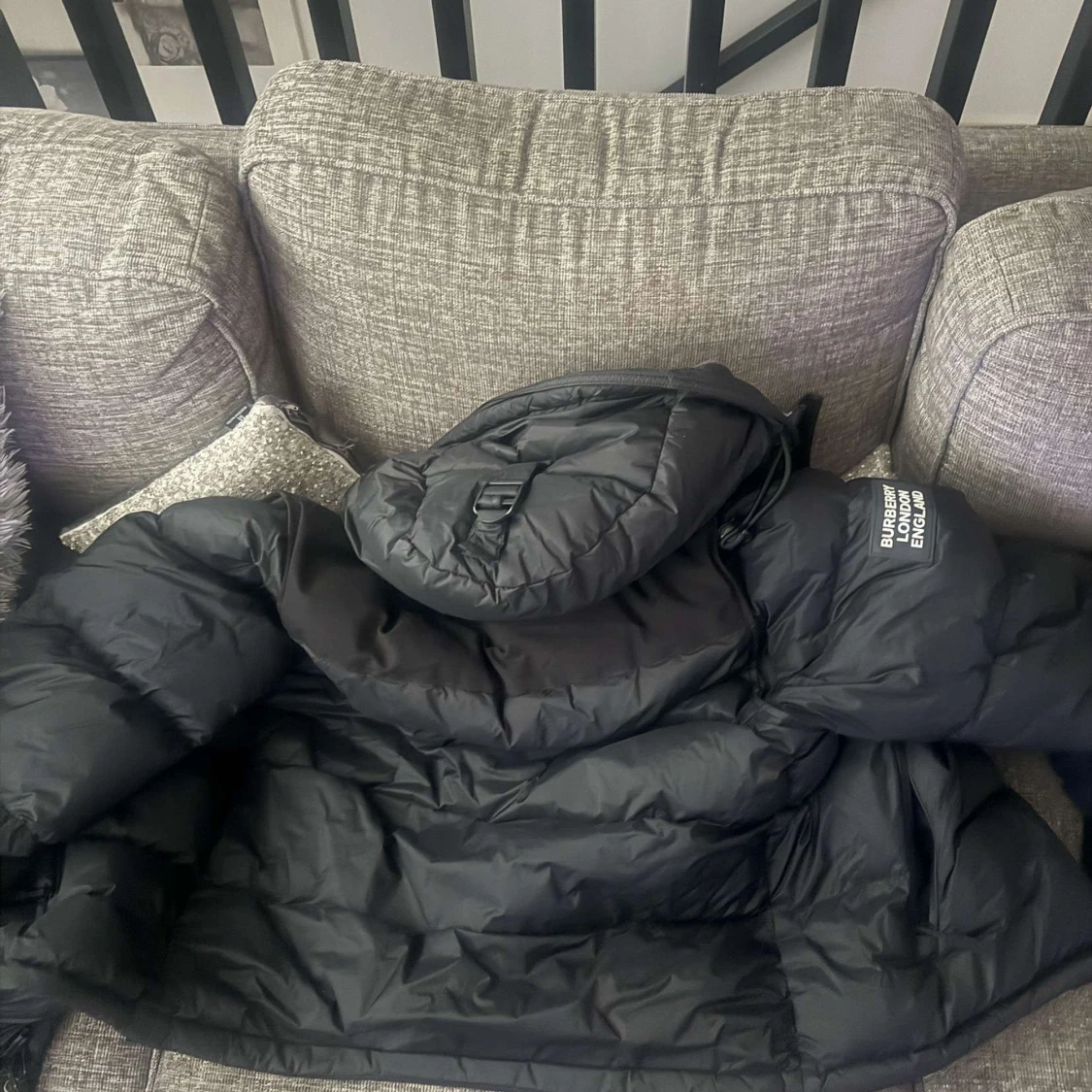 Svart dunjacka från Burberry - 2