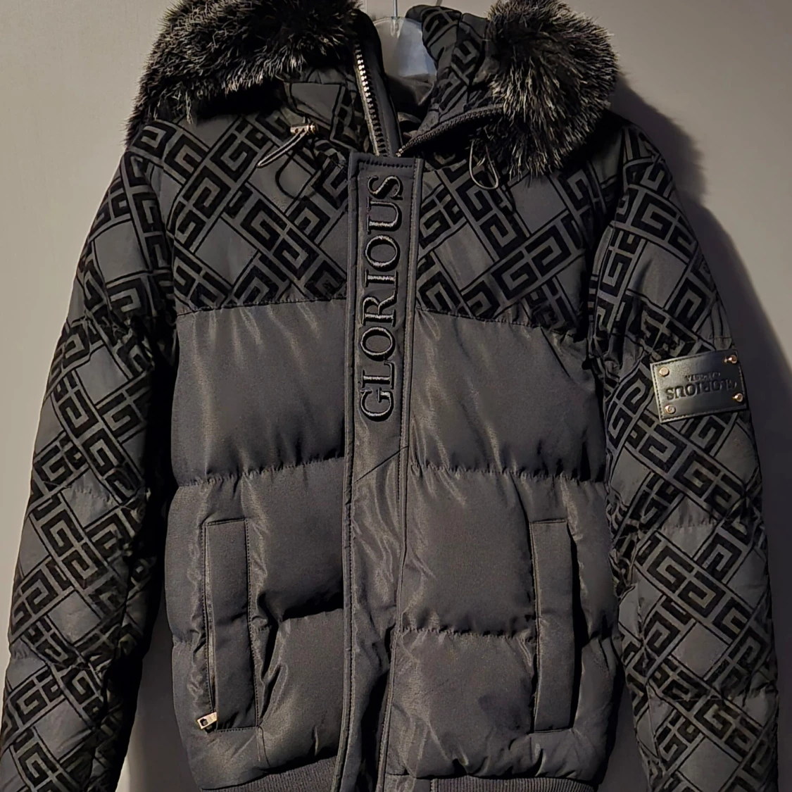 Svart vinterjacka från Glorious Gangsta XS