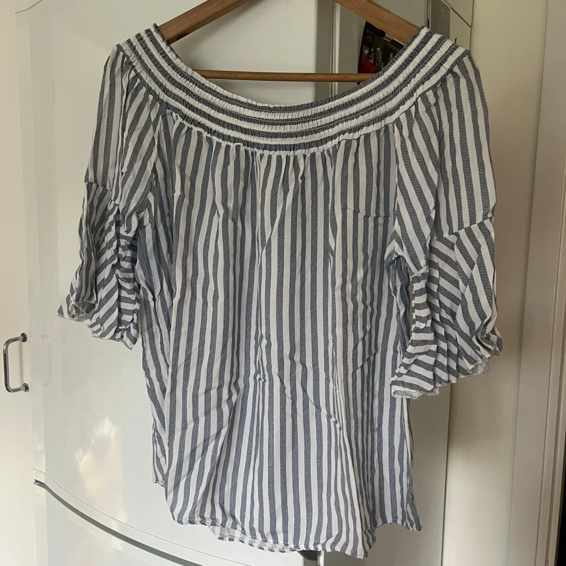 Randig offshoulder blus - 2