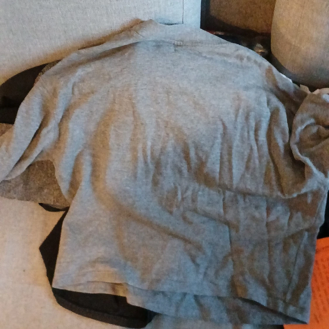 Grå tröja från Rainbow med text - 1