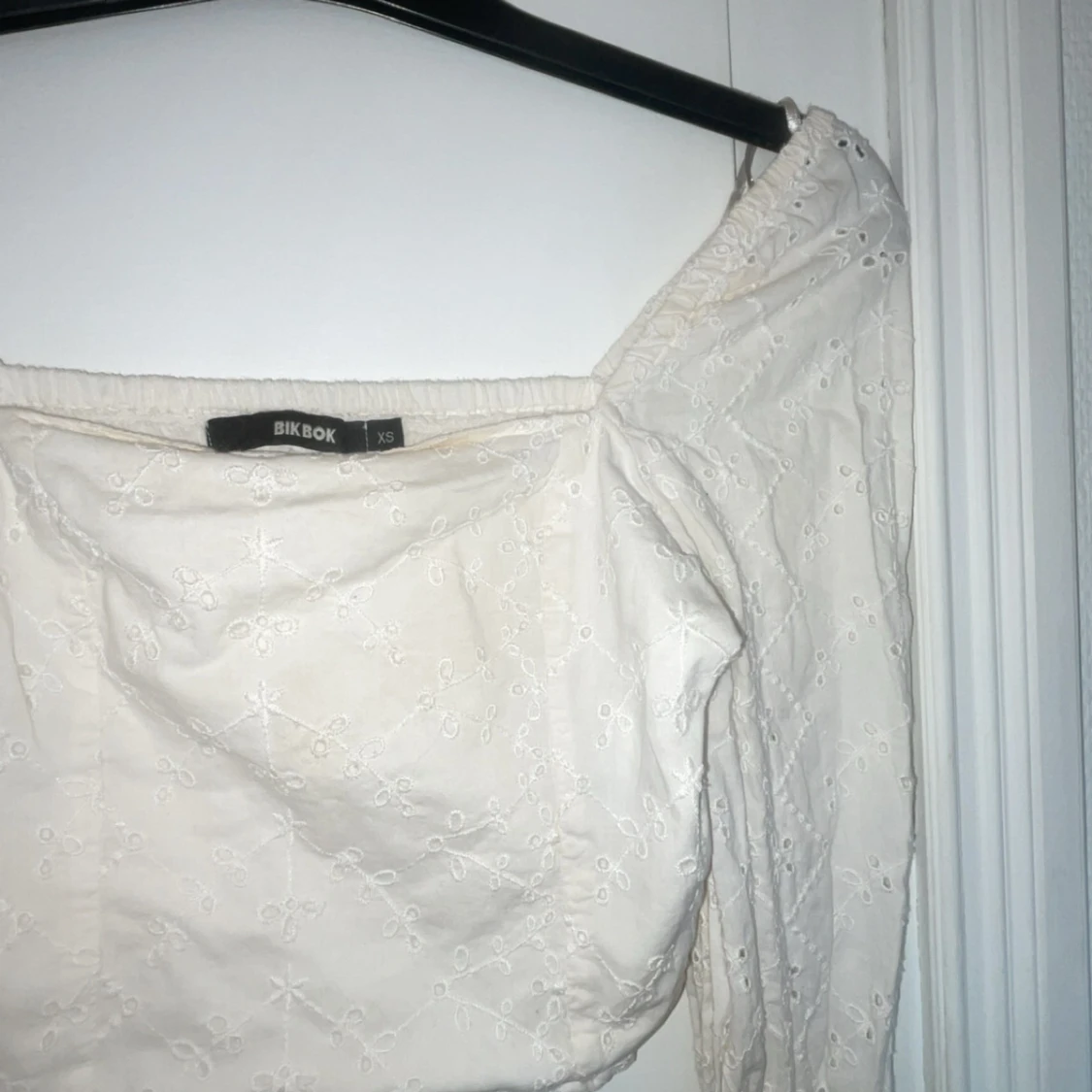 Vit blus från Bik Bok - 3