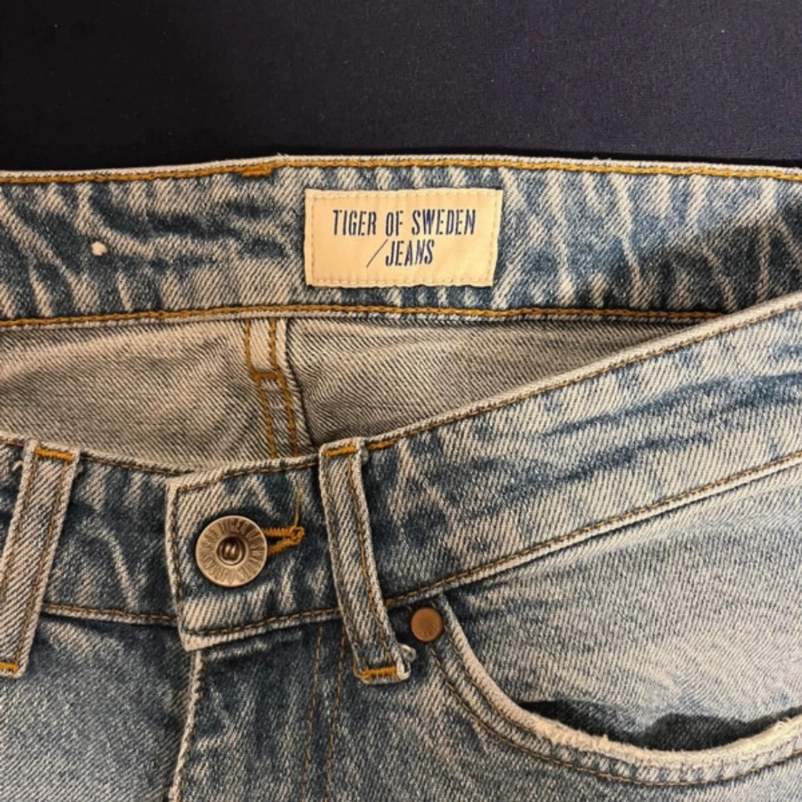 Blå jeans från Tiger of Sweden - 2