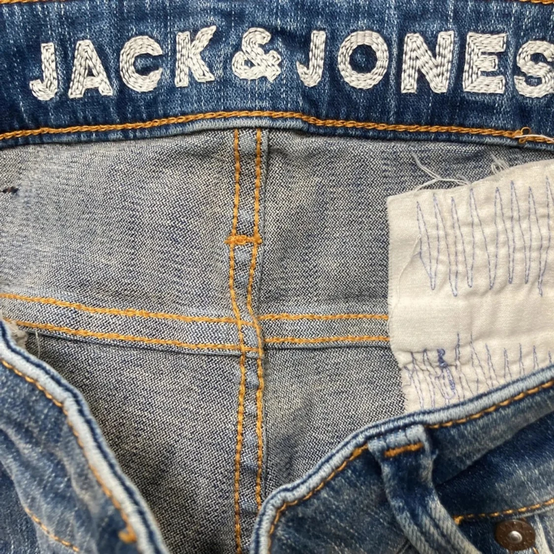Blå jeans från Jack & Jones - 90