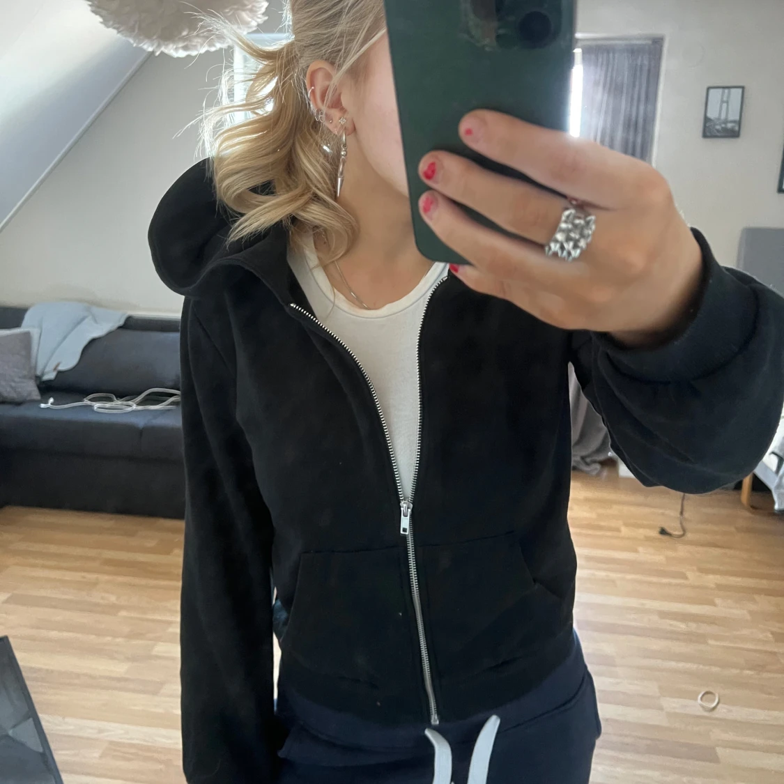 Svart hoodie från 157 - 1