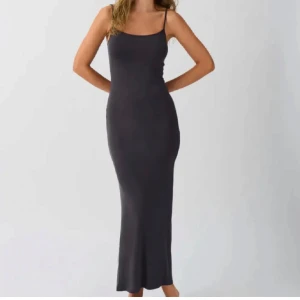 Tajt gina klänning  - Tajt gina klänning som är i nyskick! 💗