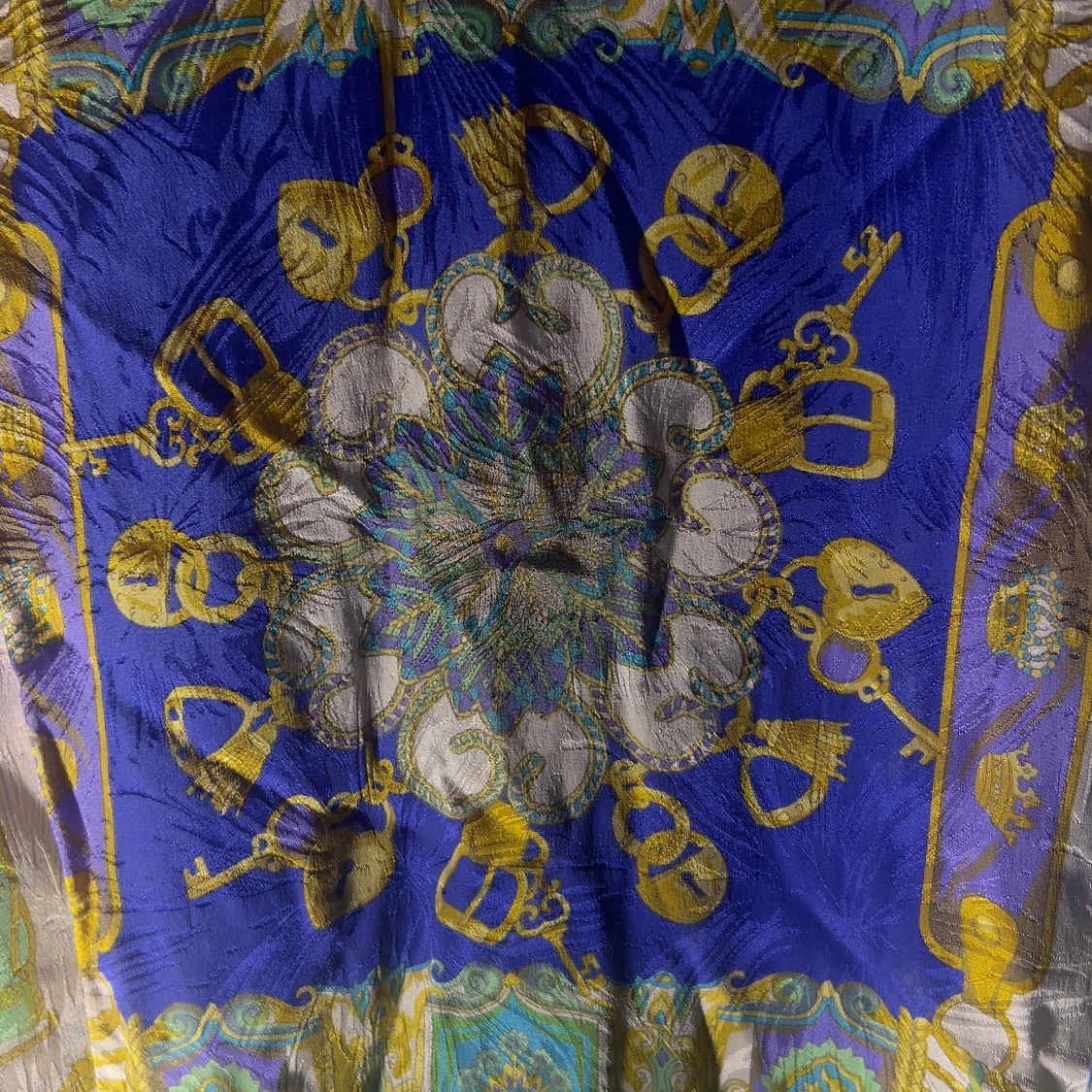 Mönstrad silkes klänning från Stiglund Malmö - 3