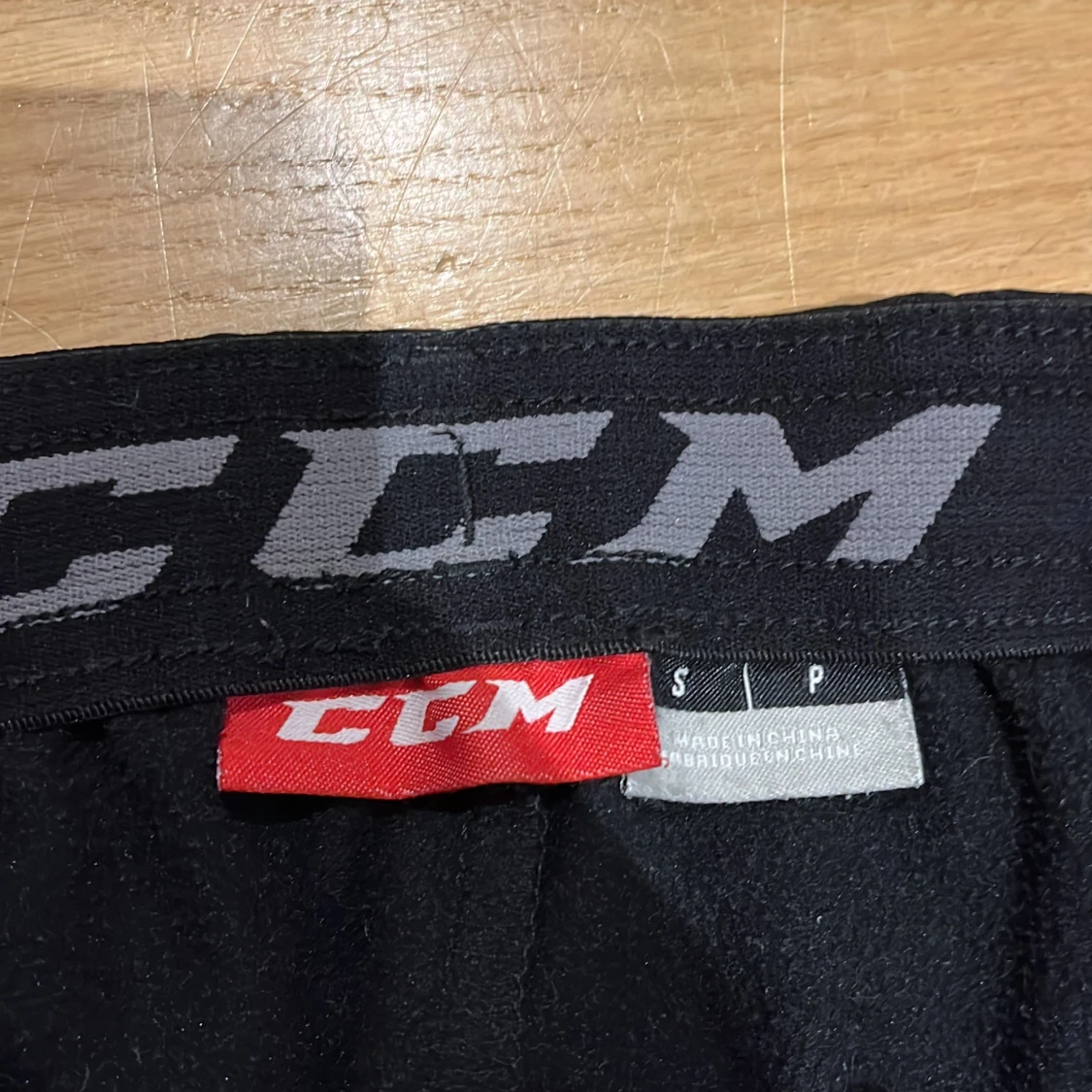 Svarta träningsbyxor från CCM - 2