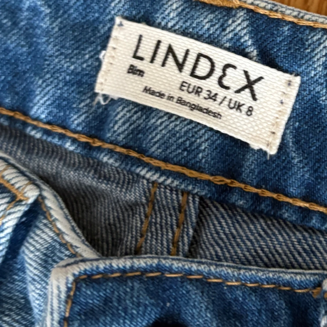 Blå jeans från Lindex, storlek 34 - 1