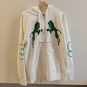 Bladee The Fool hoodie - oanvänd (L) - Oanvänd och i mycket bra skick