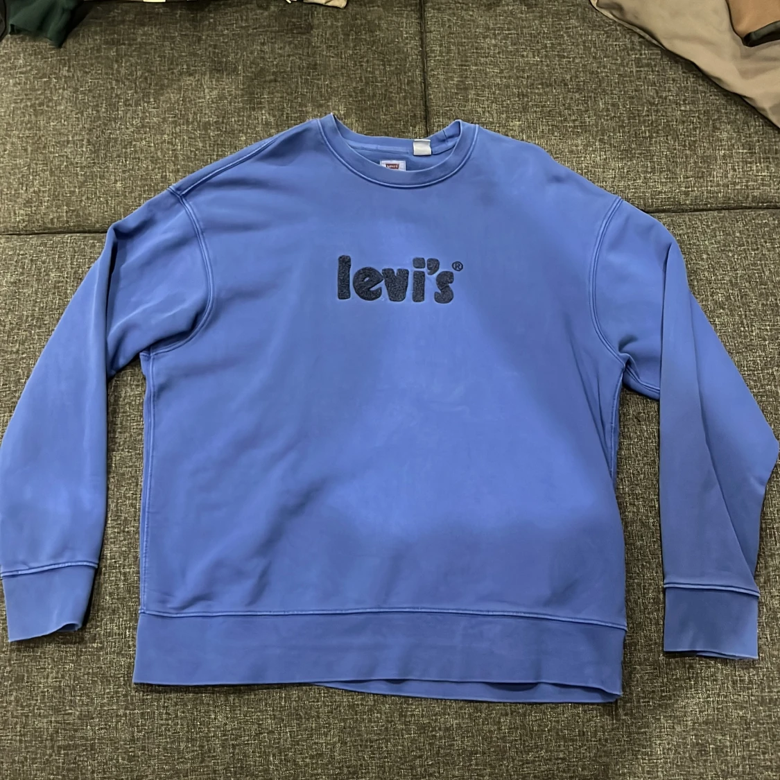 Blå sweatshirt från Levi's i relaxed fit