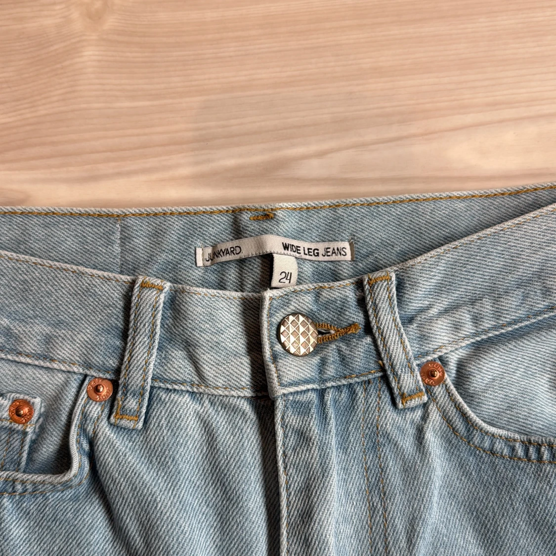 Junkyard ljusblå wide leg jeans - 1