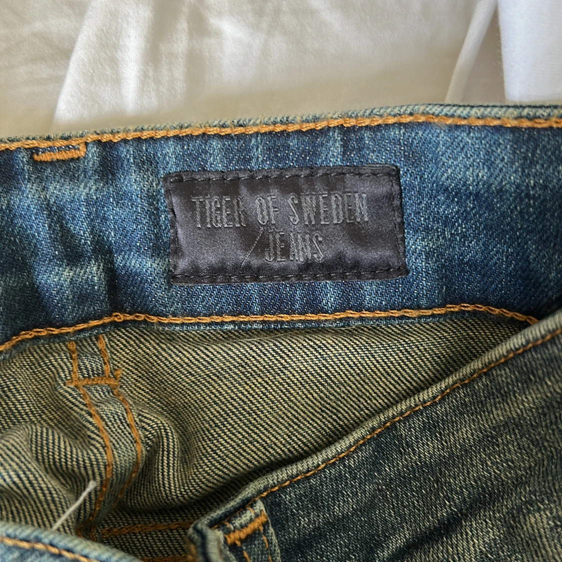 Blå jeans från Tiger of Sweden - 3