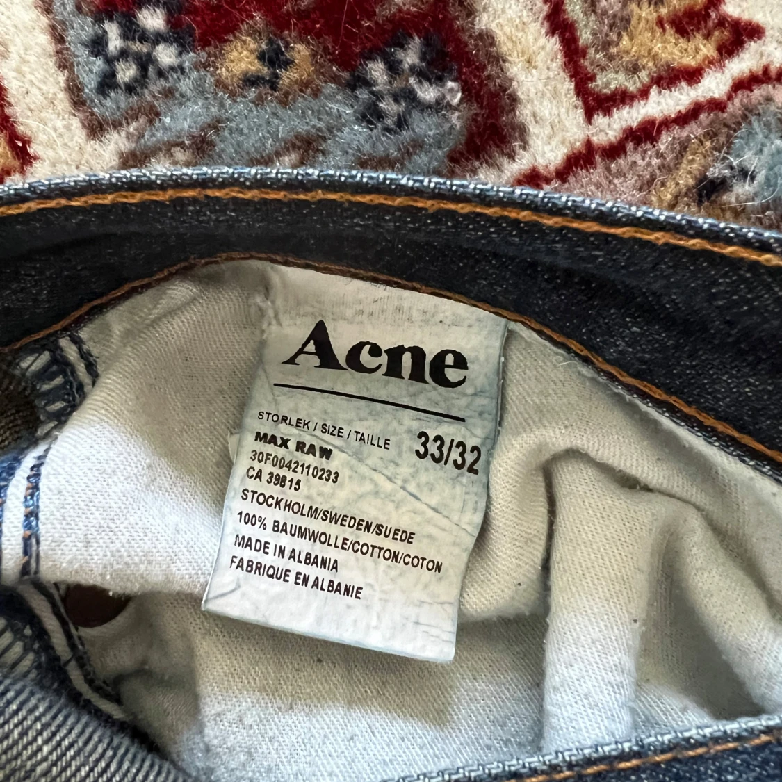 Mörkblå jeansbyxor från Acne - 2