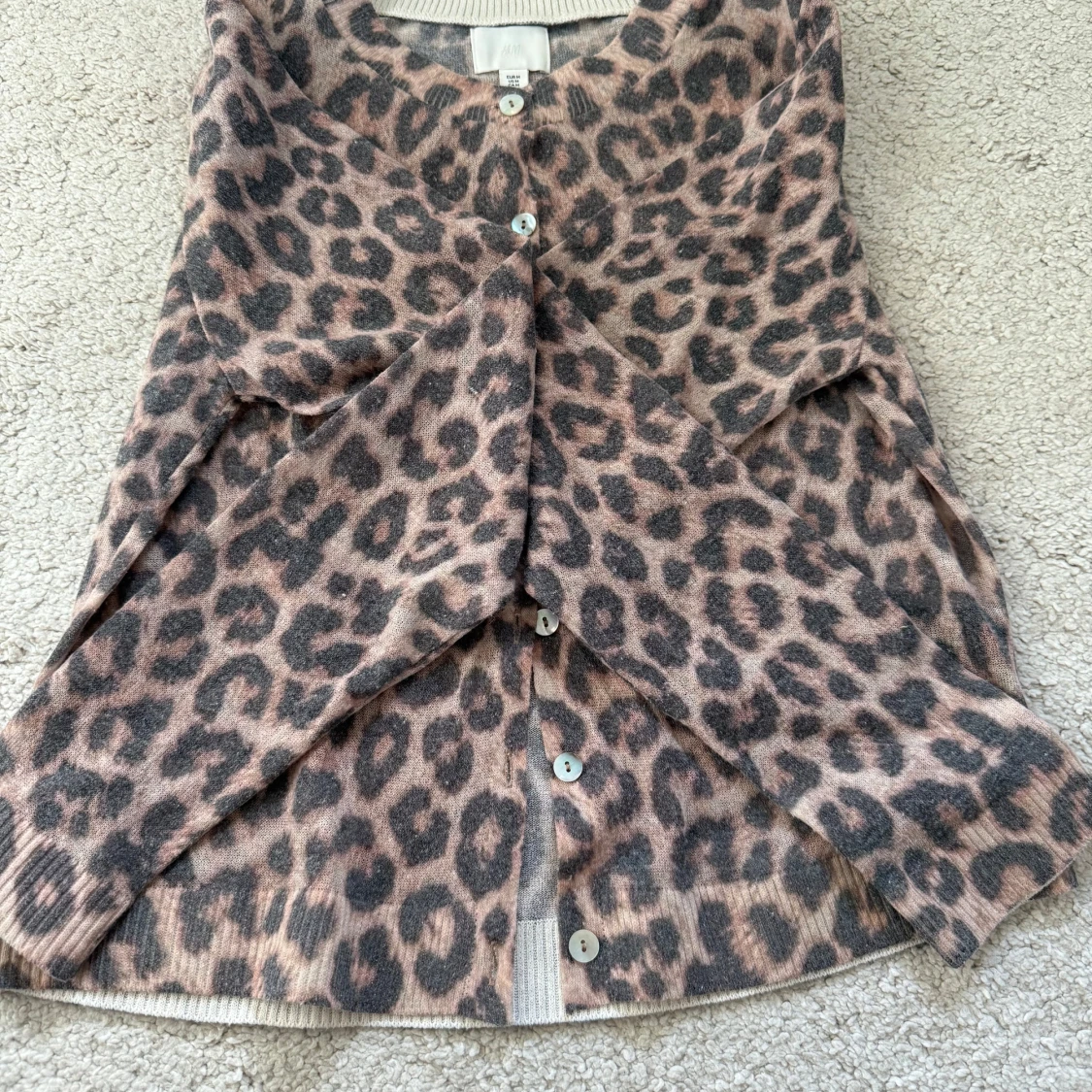 Leopardmönstrad kofta från H&M