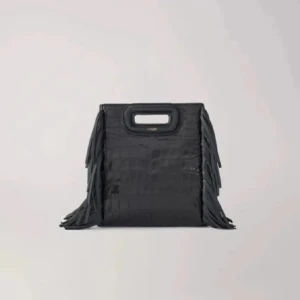 Maje väska - Majs väska i jättefint skick. Köpt i frankrike för ett tag sedan, ser som ny ut. Köpt för ca 2700kr och är sparsamt använd! Kvitto, påse och dustbag ingår. Skriv för bilder
