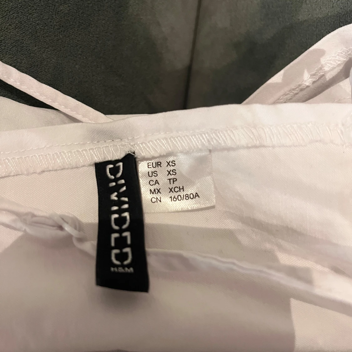 Vit croppad tubtopp från H&M Divided - 1