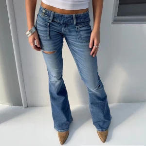Jeans från Gina  - Jätte fina jeans från Gina. Slutsålda i storlek M, pris kan diskuteras🥰
