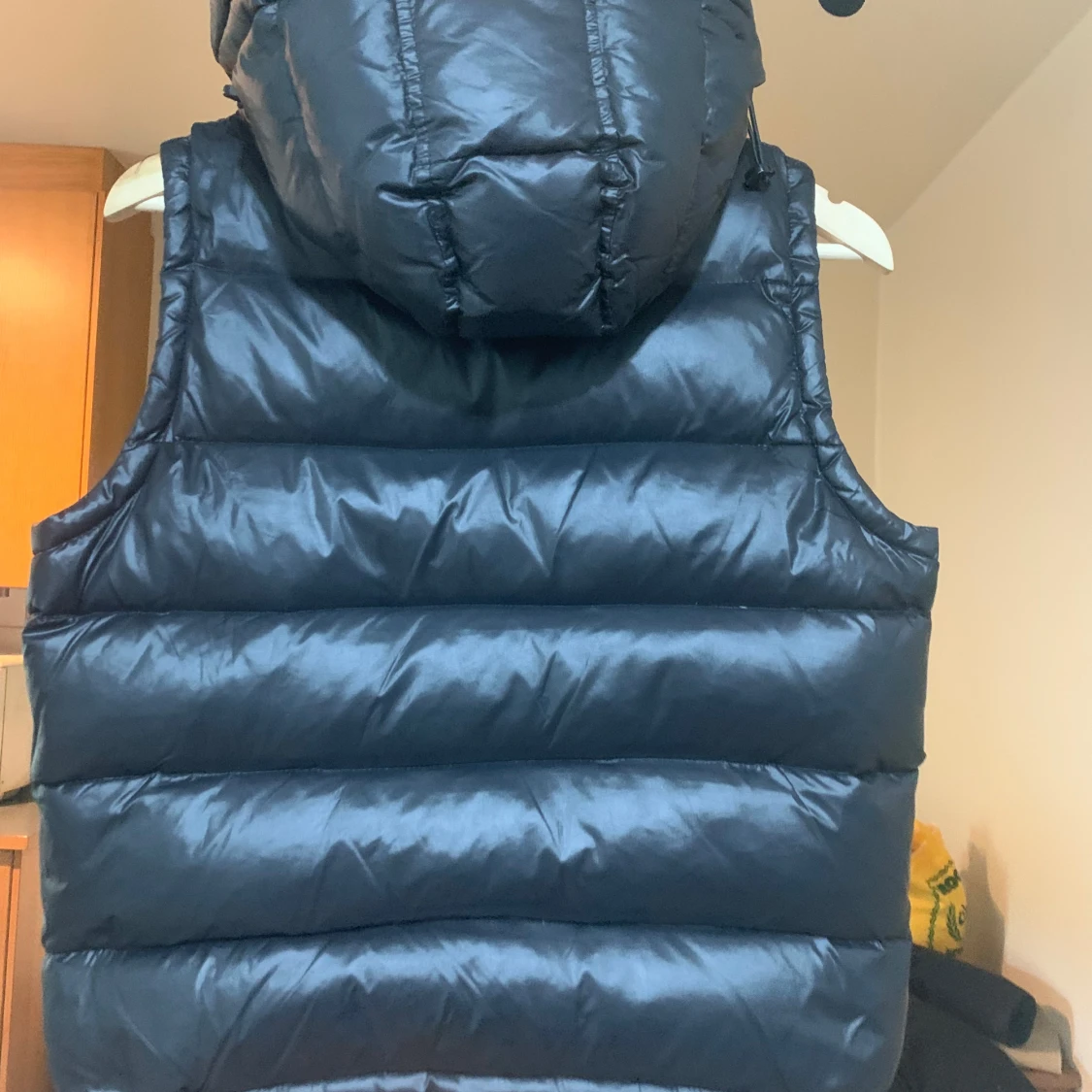 Svart dunväst från Moncler - 1