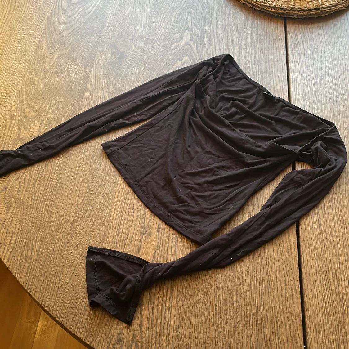 Svart långärmad topp från Gina Tricot - 2