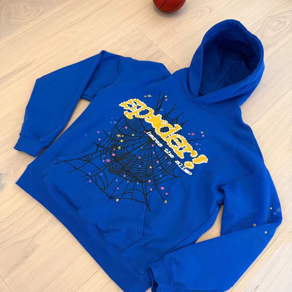 Blå hoodie från Spider