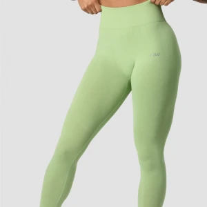 I can i will gröna tights - Säljer dessa från Iciw! 🤍så svårt att göra färgen rättvisa men de är i modellen Ribbed Define Seamless Tights i Spring Green 🤍 färgen görs mest rättvisa på första bilden, typ pistage, men de är på en annan modell 🐚 Nypris 600kr!