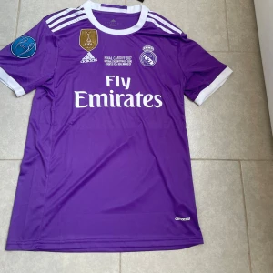 Ronaldo tröja  - Helt ny player edition Real Madrid tröja