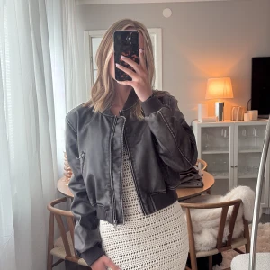 Skinnjacka  - Skinnjacka från Zara 🥰