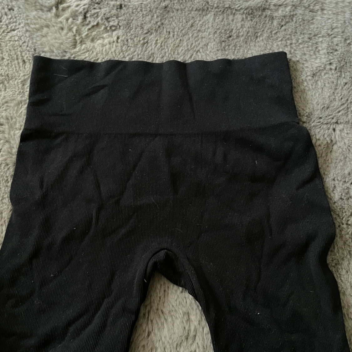 Svarta ribbade leggings - 2