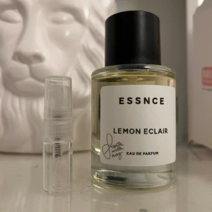 ESSNCE Lemon Eclair Eau de Parfum - 2ml av Essnce Lemon Eclair som är limited. Doft av citron och maräng 