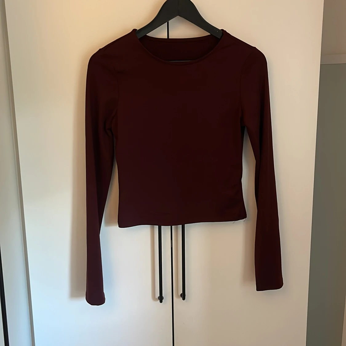 Vinröd långärmad topp