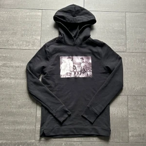 Unik Limitato Hoodie - Limitato Hoodie | Storlek: S | Skick: 10/10 | Väldigt svår att få tag på | ActiveResell