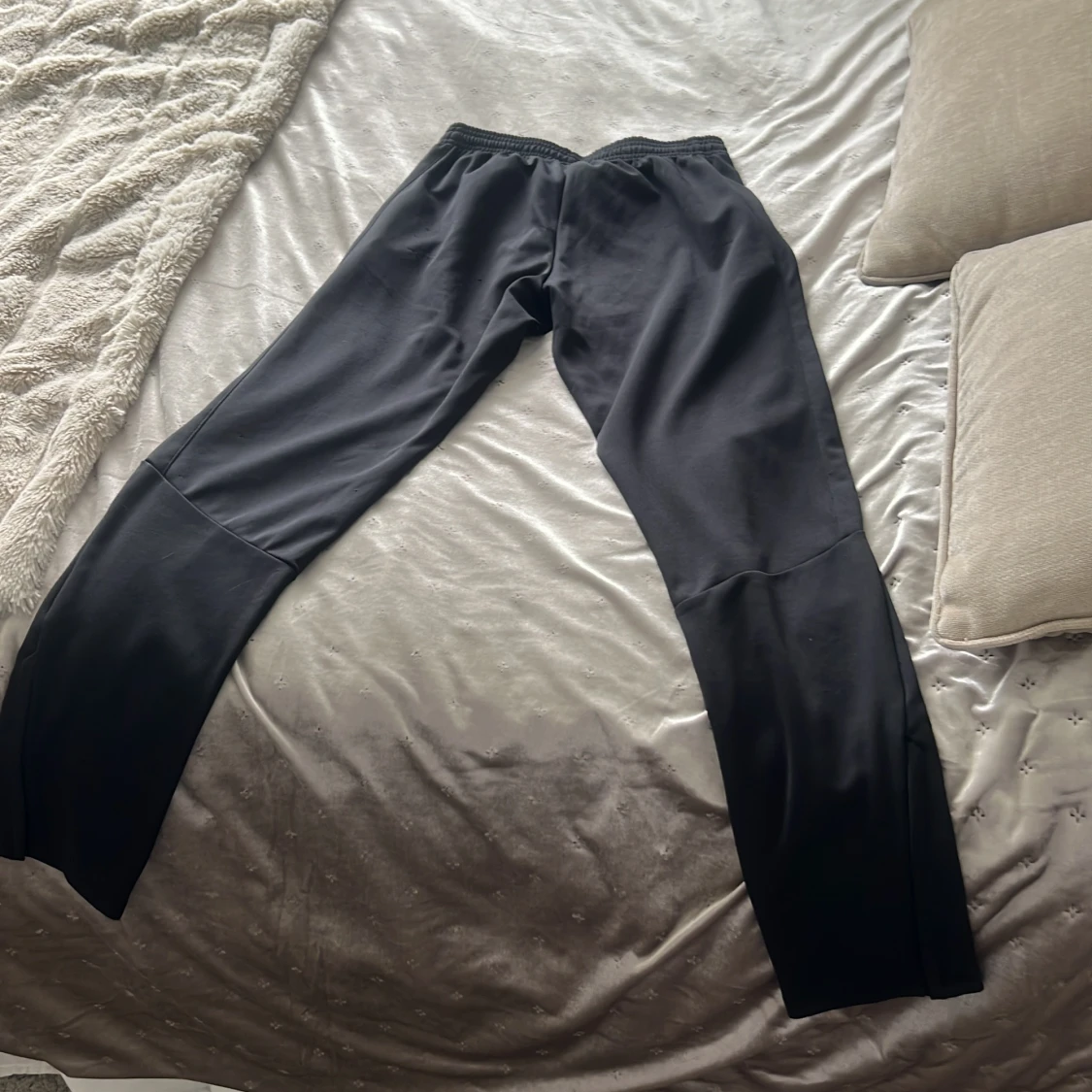 Svarta träningsbyxor från SOC - 4