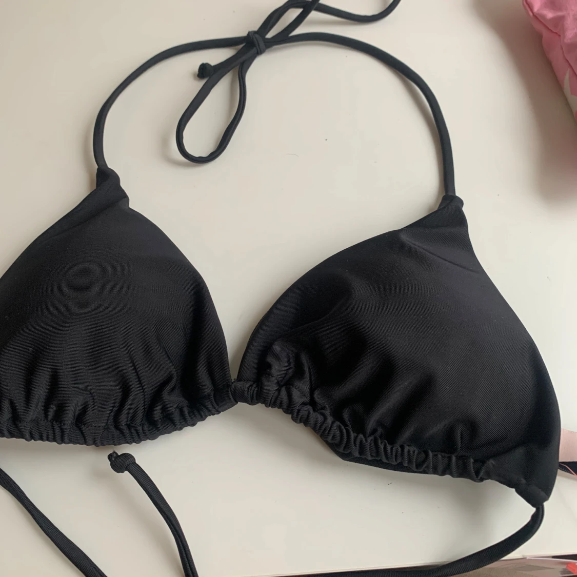 Svart trekantsbikini från Nelly - 1