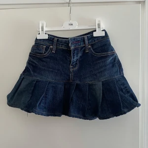 Minikjol xs/s - Tveka inte med att fråga :)