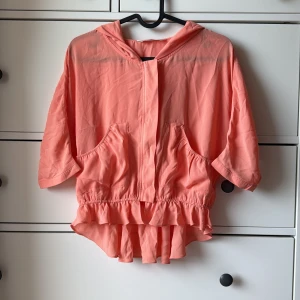 Blouse  - Perfekt för vår och sommar!