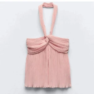 Rosa topp - Jättefin. Nyskick. Köpt helt ny på Vinted, lappen är borta så vet inte var den är ifrån. 