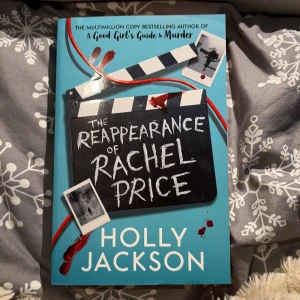 The Reappearance of Rachel Price - En spännande thriller om Bel, vars mamma försvann spårlöst för sexton år sedan. När en true crime-dokumentär drar upp fallet igen förändras allt – och Rachel Price dyker plötsligt upp. Perfekt för dig som gillar mysterier och oväntade vändningar!