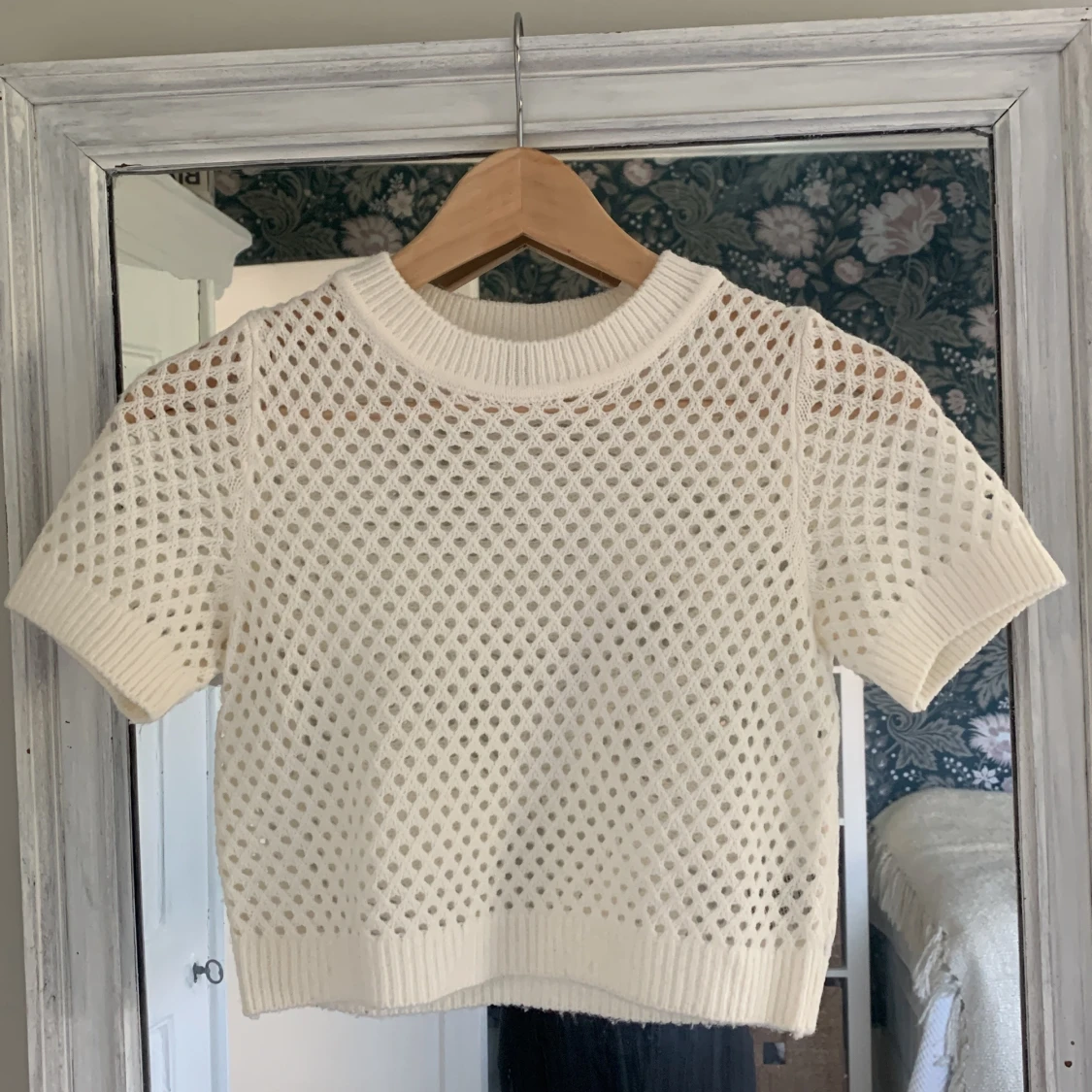 Vit stickad croppad topp H&M XS