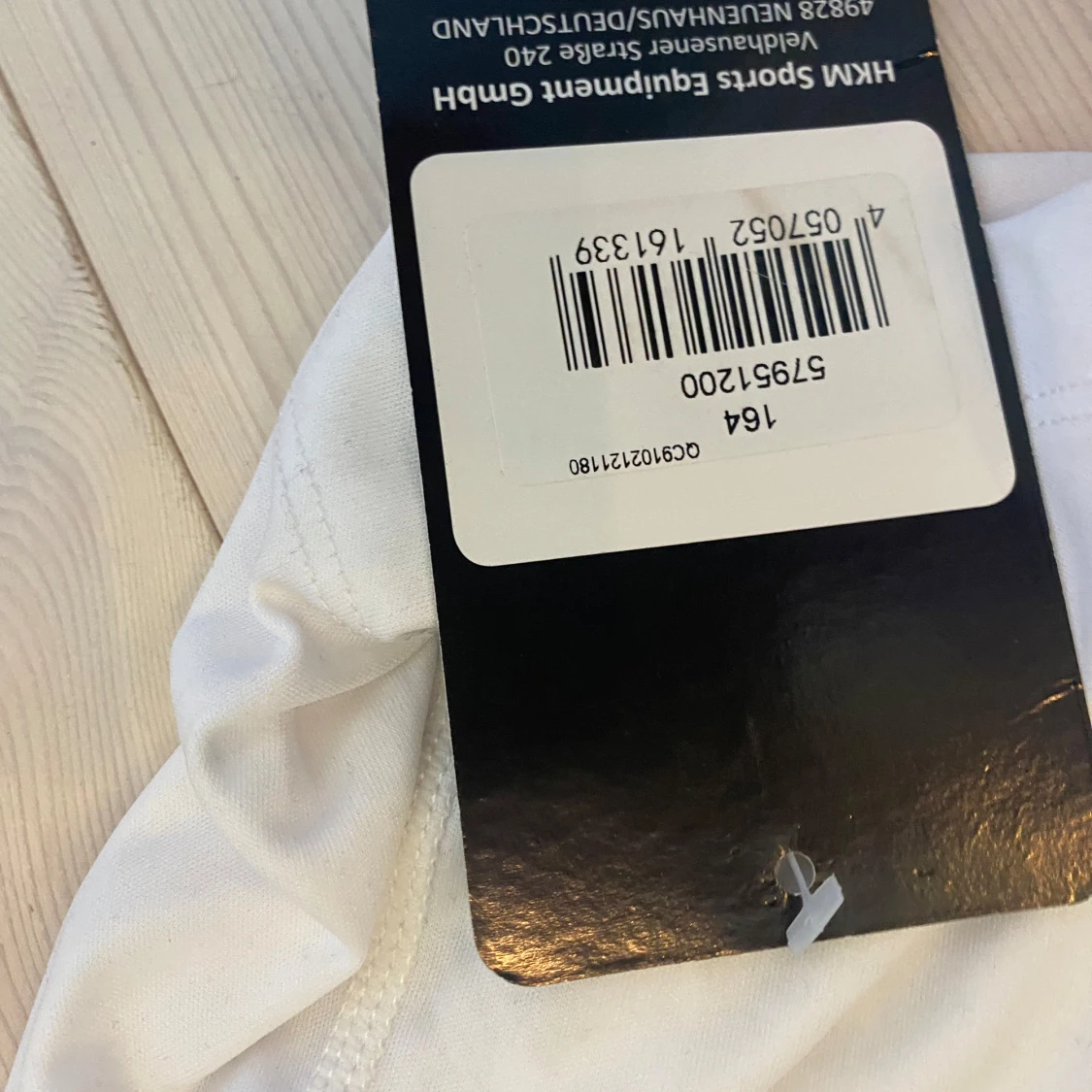 Vit pikétröja från HKM med dragkedja - 1