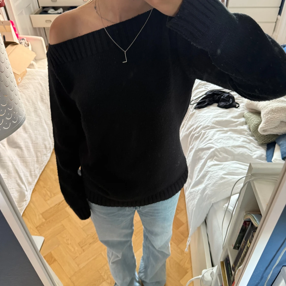 Svart stickad tröja - 2