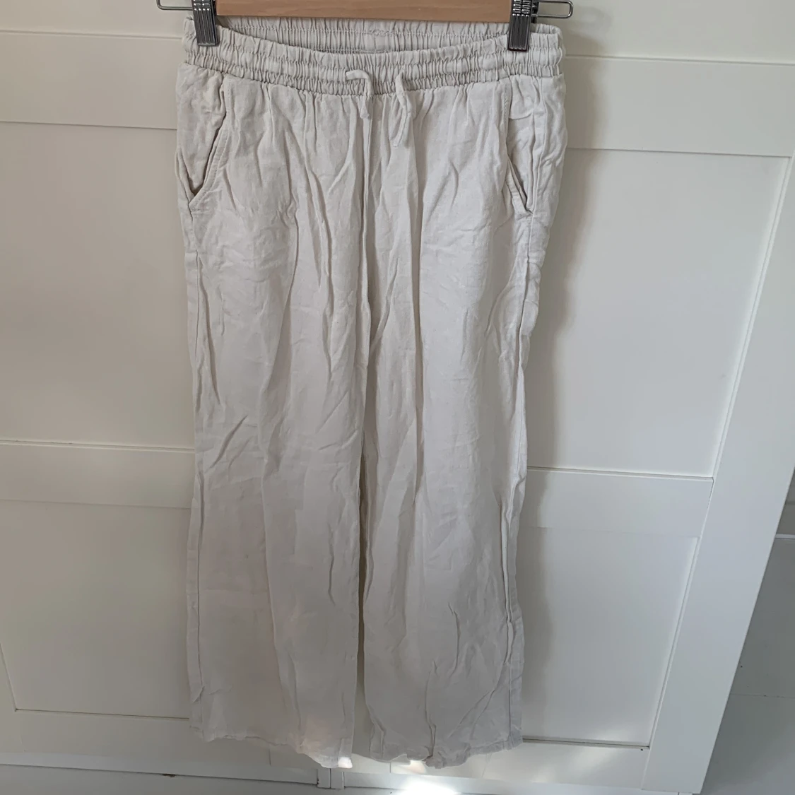 Vita linnebyxor från Lindex