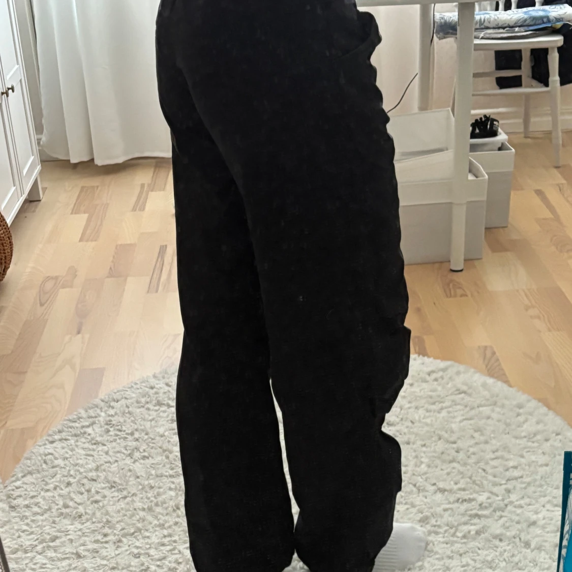 Svarta parachute pants från Bershka - 1