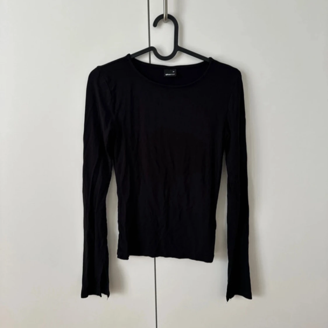 Svart långärmad topp från Gina Tricot