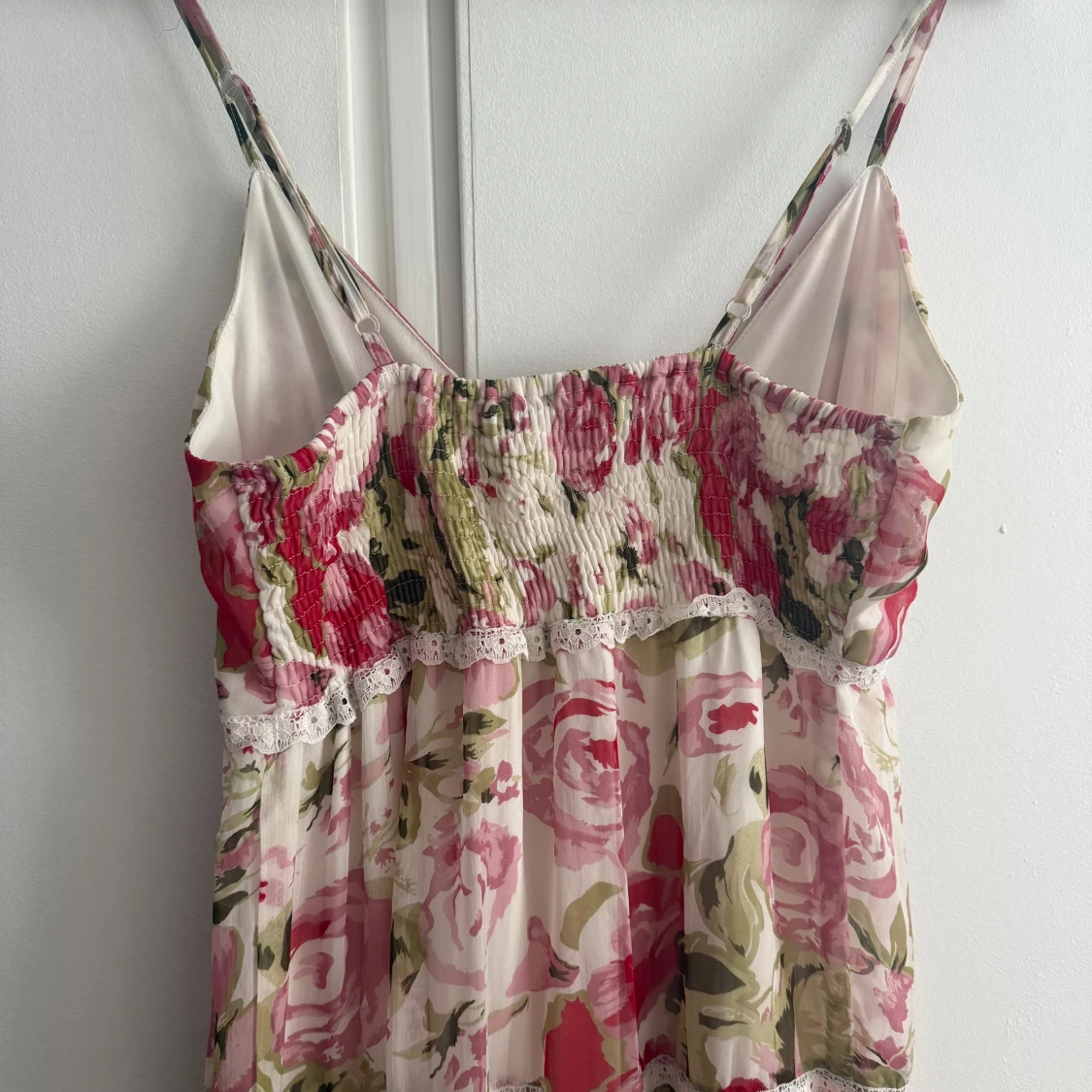 Blommig långklänning  - 3