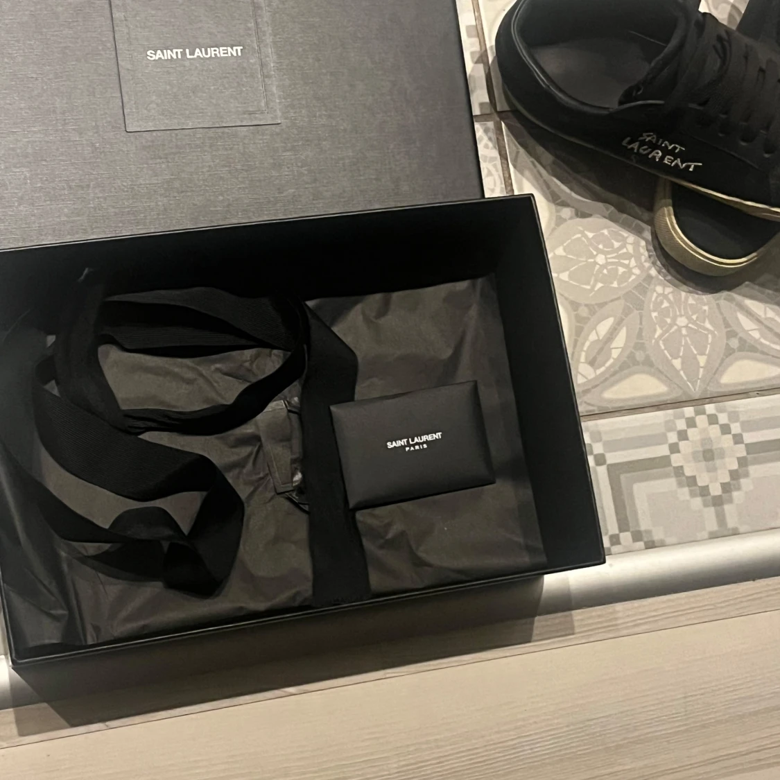 Svarta Saint Laurent sneakers - 2