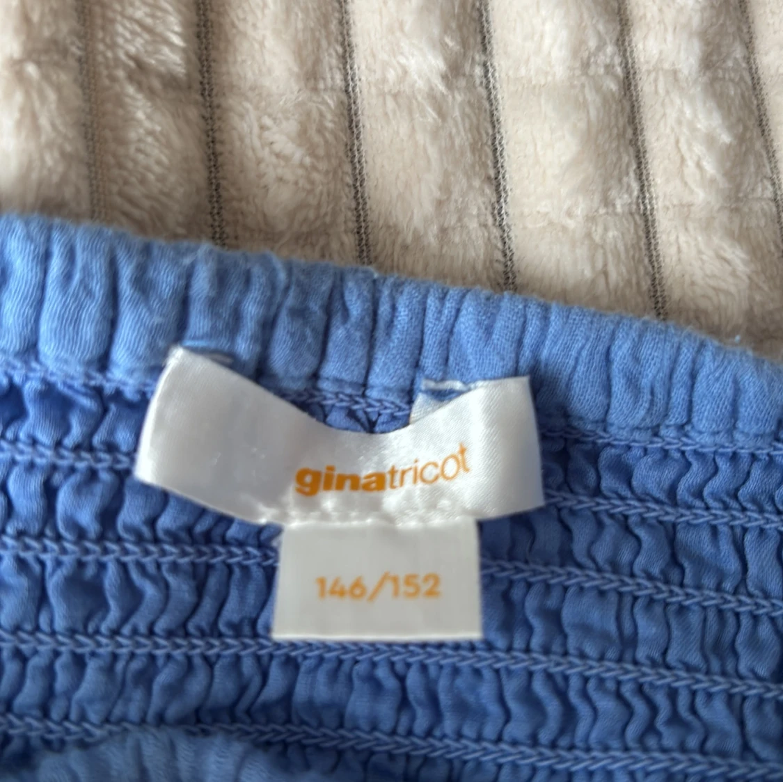 Blå volangkjol från Gina Tricot - 2