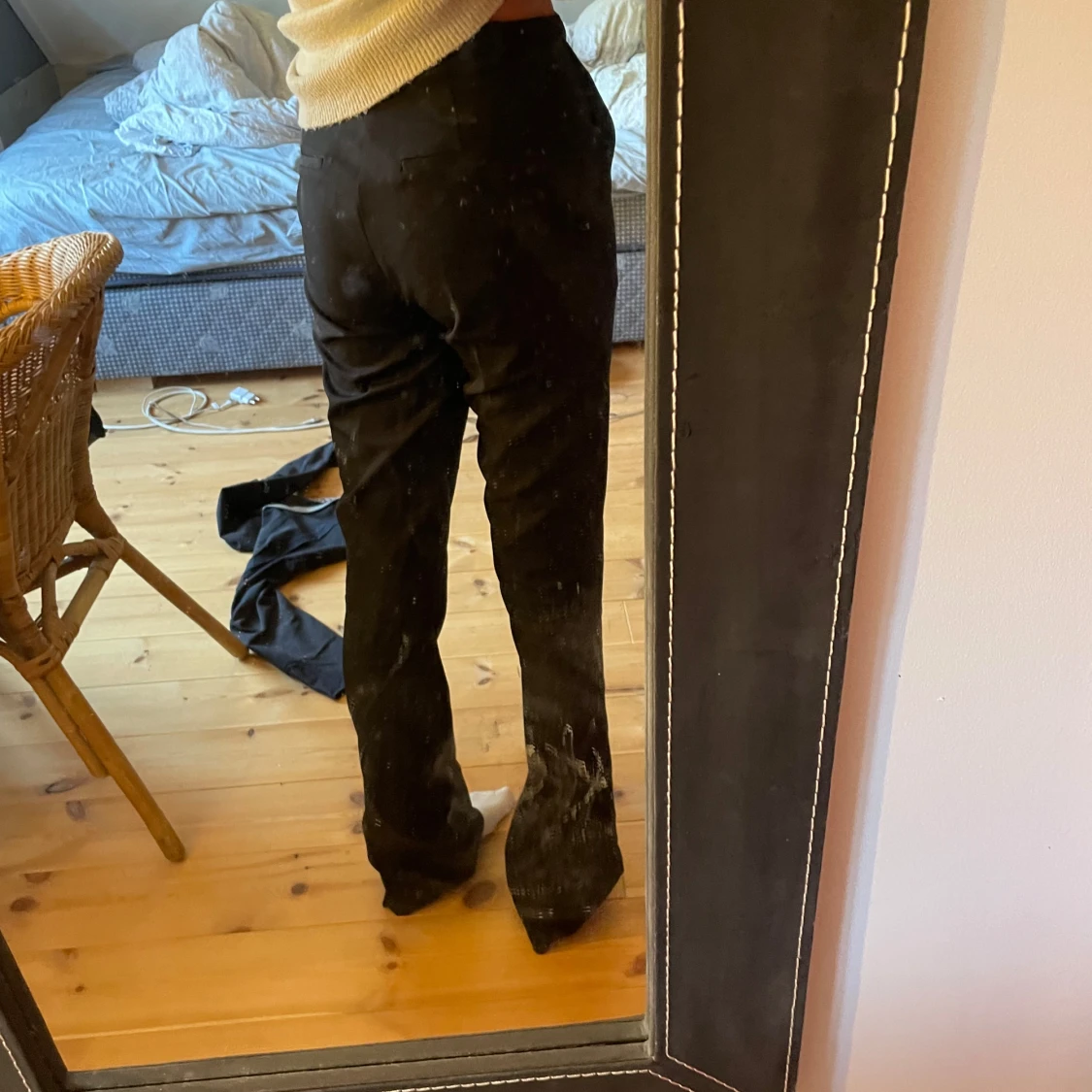 Svarta kostymbyxor med bootcut - 2